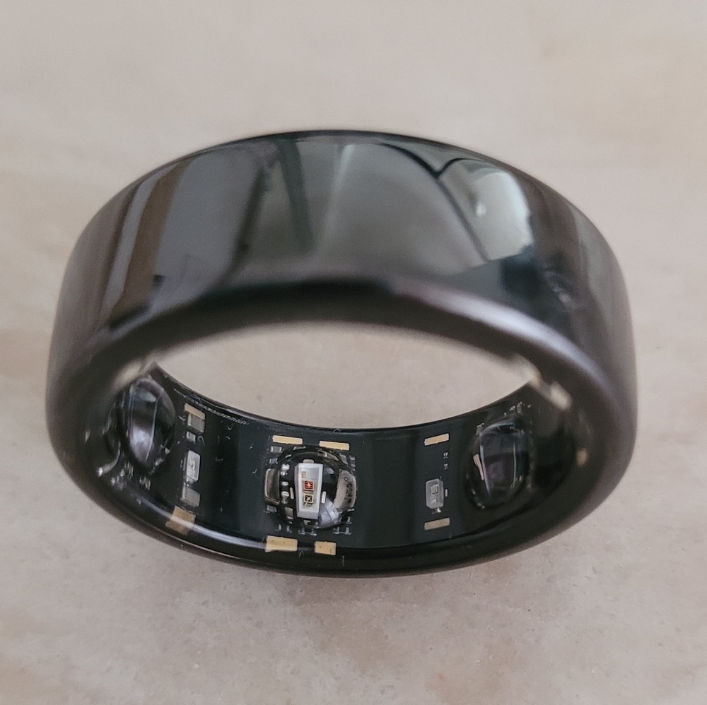 Oura Ring Gen 3 Horizon In Black, Size 9 | Like New | Box & Charger Included